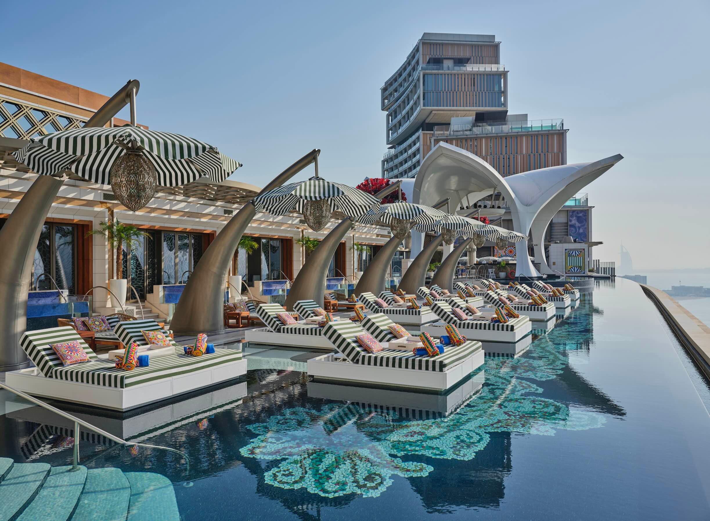 Cloud 22 unveils a new Dolce&#038;Gabbana x Ounass takeover