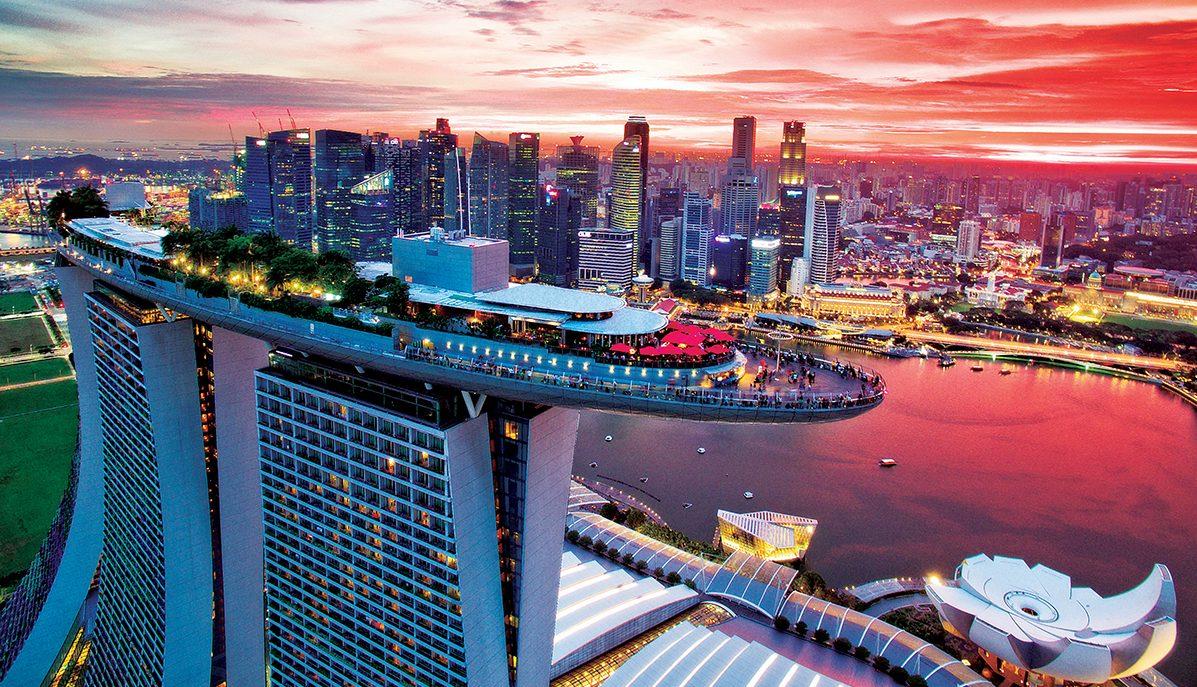 CÉ LA VI Singapore Review: A sky-high dinner with a sense of occasion